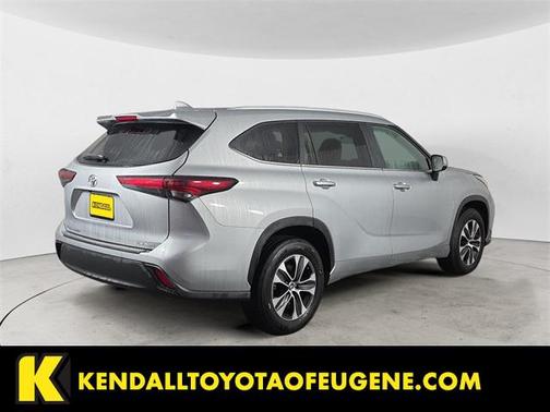 2025 Toyota Highlander XLE