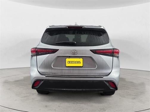 2025 Toyota Highlander XLE