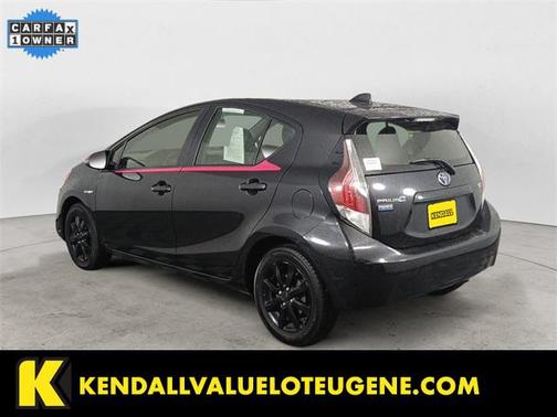 2016 Toyota Prius c Persona Series