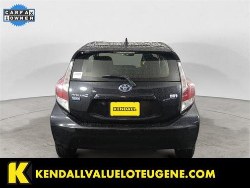 2016 Toyota Prius c Persona Series