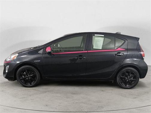2016 Toyota Prius c Persona Series