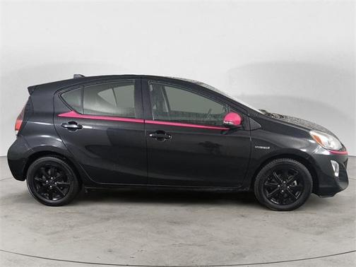 2016 Toyota Prius c Persona Series