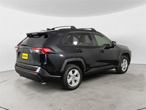 2020 Toyota RAV4 Hybrid XLE