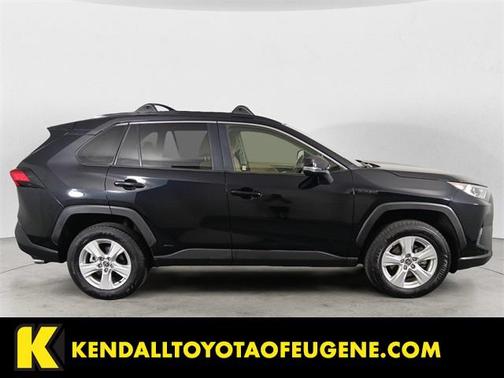 2020 Toyota RAV4 Hybrid XLE