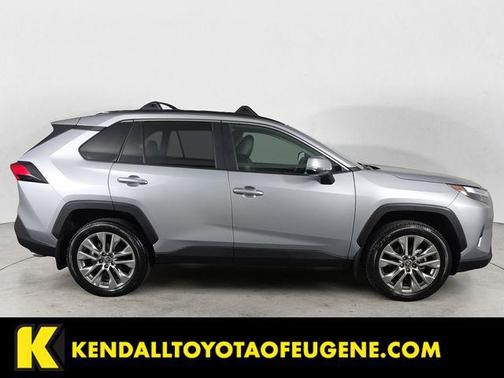 Sky 2025 Toyota RAV4 XLE Premium