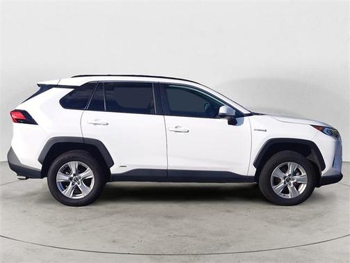 2020 Toyota RAV4 Hybrid XLE