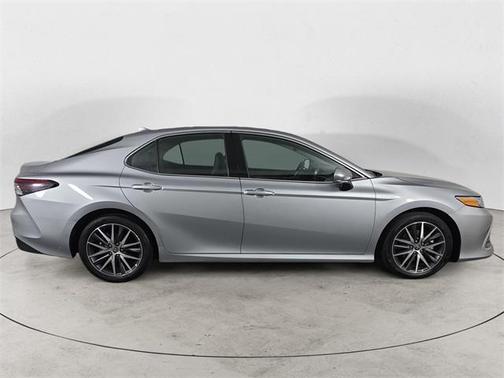 2024 Toyota Camry XLE