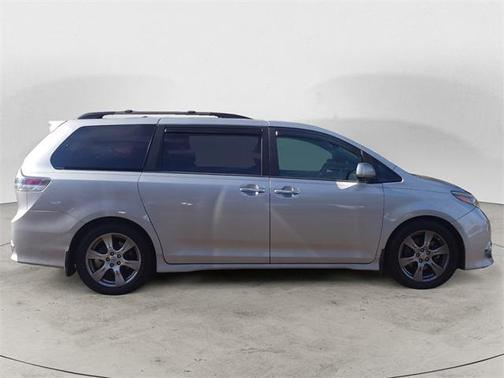 2017 Toyota Sienna SE Premium
