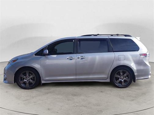2017 Toyota Sienna SE Premium