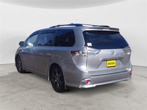 2017 Toyota Sienna SE Premium