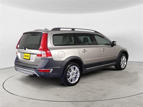 2016 Volvo XC70 T5 Premier
