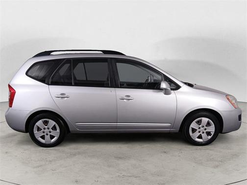 2009 Kia Rondo LX