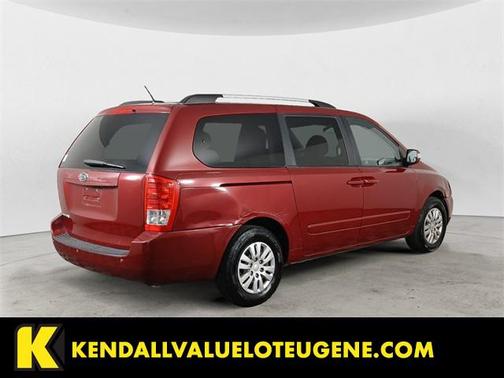2012 Kia Sedona LX