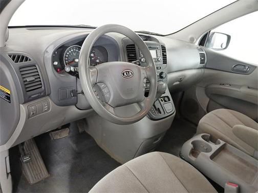 2012 Kia Sedona LX
