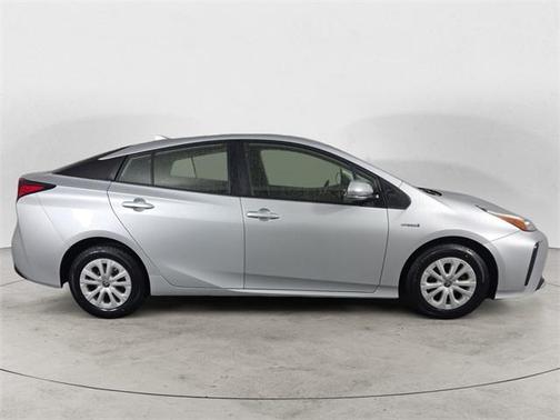 2019 Toyota Prius L