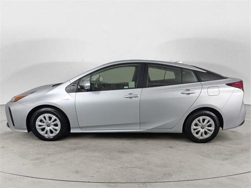 2019 Toyota Prius L