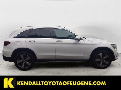 White 2022 Mercedes-Benz GLC 300 4MATIC