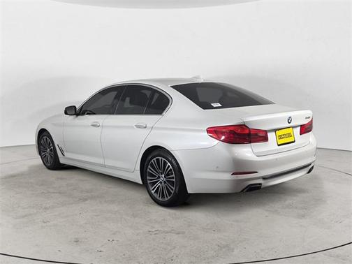 2017 BMW 540 540i