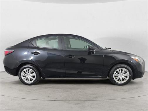 2019 Toyota Yaris Sedan L