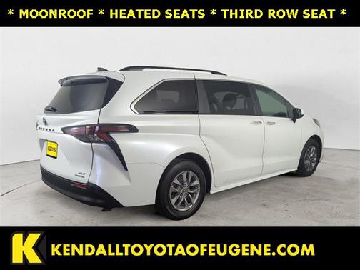 2023 Toyota Sienna XLE 7 Passenger