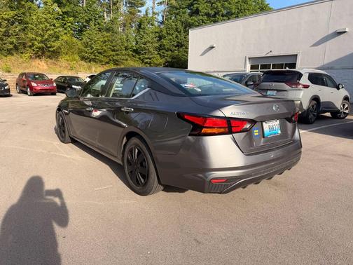 Gun Metallic 2022 Nissan Altima 2.5 S