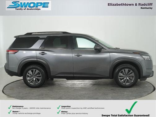 2025 Nissan Pathfinder SV