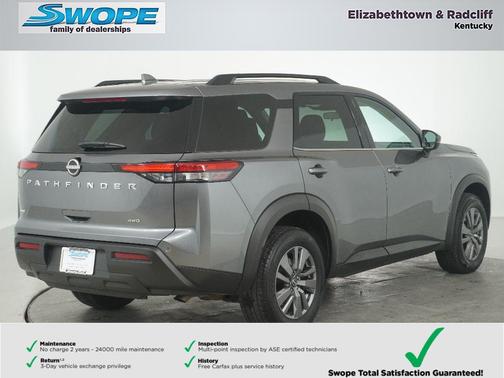 2025 Nissan Pathfinder SV