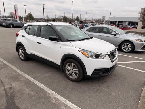 2020 Nissan Kicks S