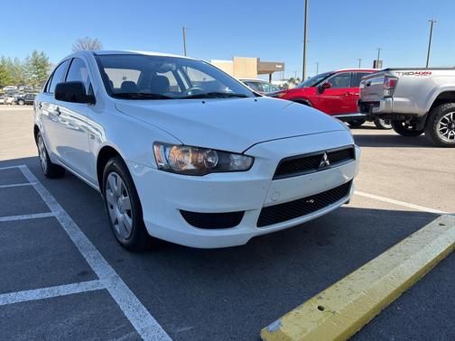 White 2009 Mitsubishi Lancer DE