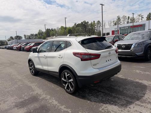 2022 Nissan Rogue Sport SL
