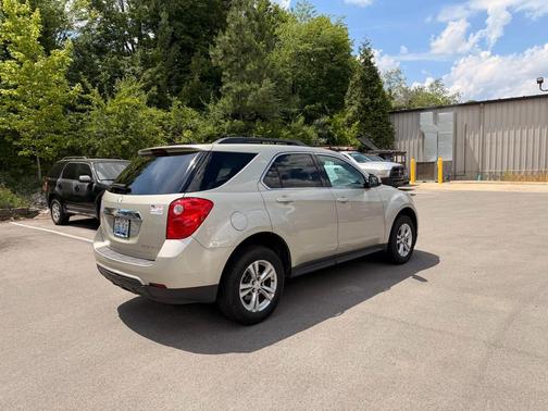 Champagne Silver Metallic 2013 Chevrolet Equinox 1LT