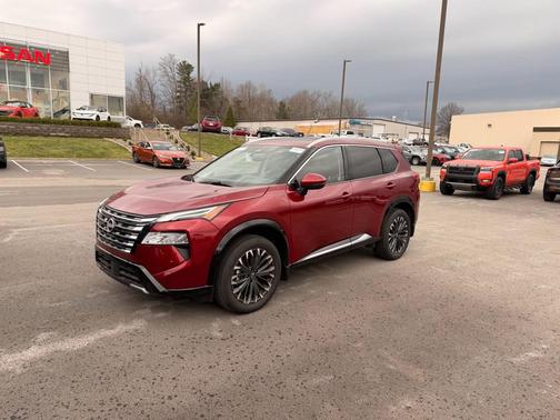 2025 Nissan Rogue Platinum