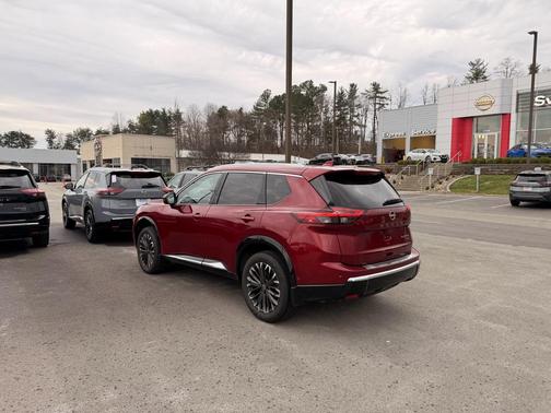 2025 Nissan Rogue Platinum