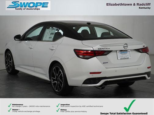 Aspen White Tricoat/Super Black 2025 Nissan Sentra SR