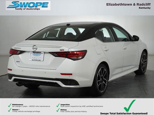 Aspen White Tricoat/Super Black 2025 Nissan Sentra SR