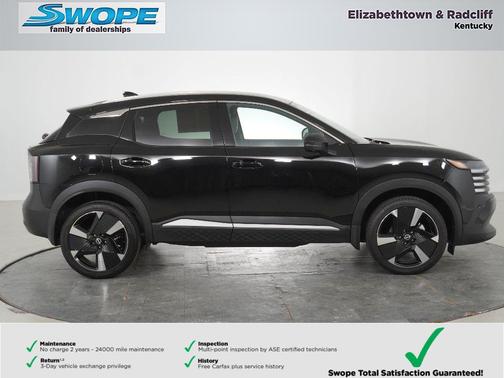 Super Black 2025 Nissan Kicks SR
