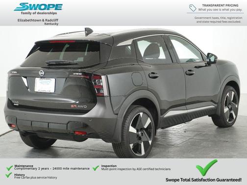 Super Black 2025 Nissan Kicks SR
