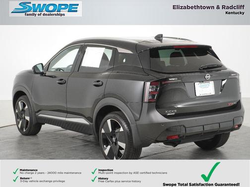 Super Black 2025 Nissan Kicks SR