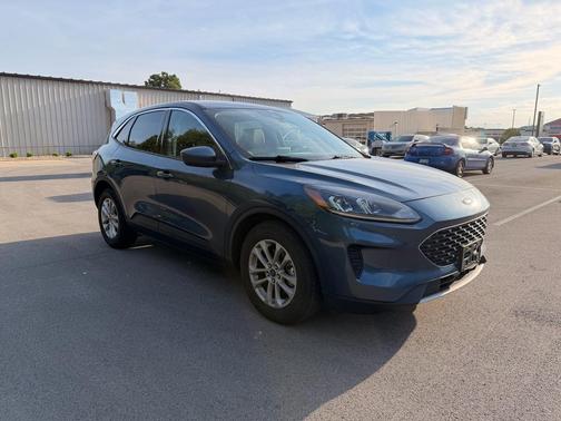 BLUE METALLIC 2020 Ford Escape SE