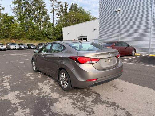 Desert Bronze 2015 Hyundai ELANTRA SE
