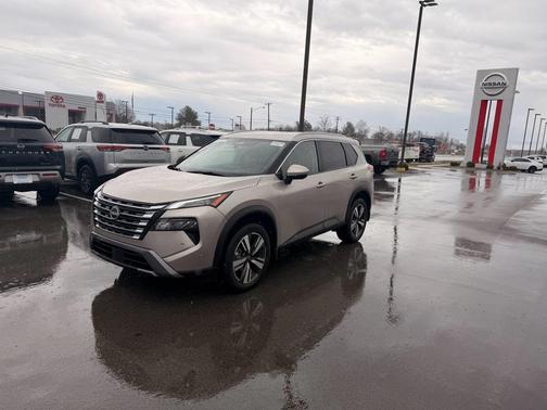 2025 Nissan Rogue SL