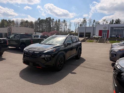 Super Black 2026 Nissan Rogue Rock Creek