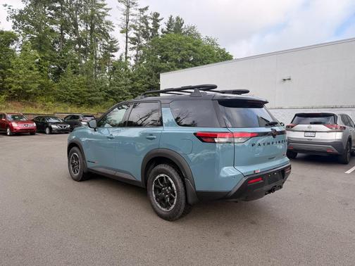 Baltic Teal/Super Black 2026 Nissan Pathfinder Rock Creek