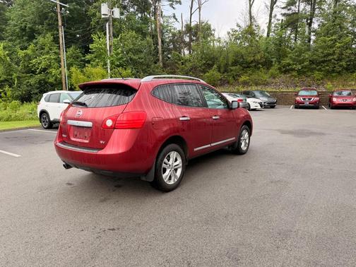 Cayenne Red Pearl 2013 Nissan Rogue SV