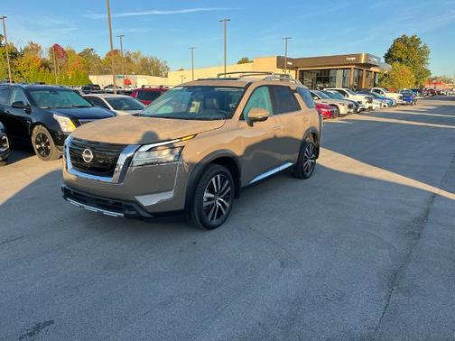 2024 Nissan Pathfinder Platinum