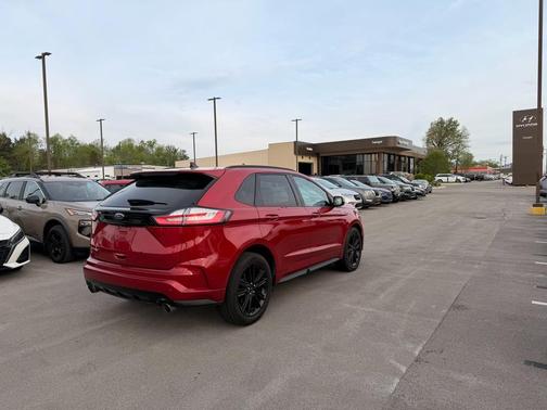 2020 Ford Edge ST