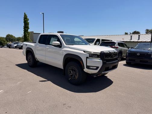 Glacier White 2026 Nissan Frontier PRO-4X