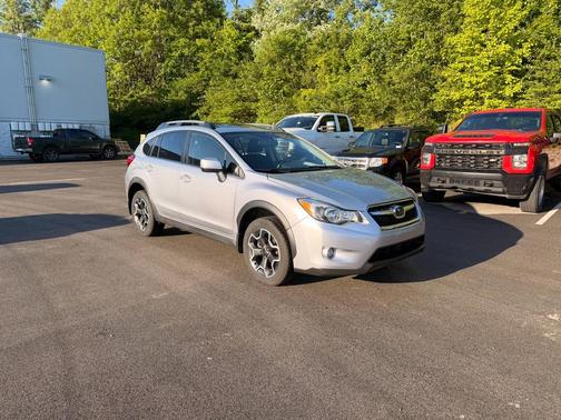 Ice Silver Metallic 2014 Subaru XV Crosstrek 2.0i Premium