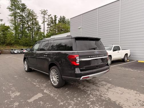 AGATE BLACK METALLIC 2024 Ford Expedition Limited