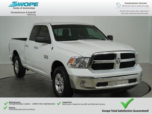 Bright White Clearcoat 2017 RAM 1500 SLT